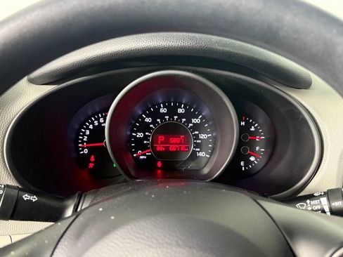 Used 2015 Kia Soul + FWD image 20