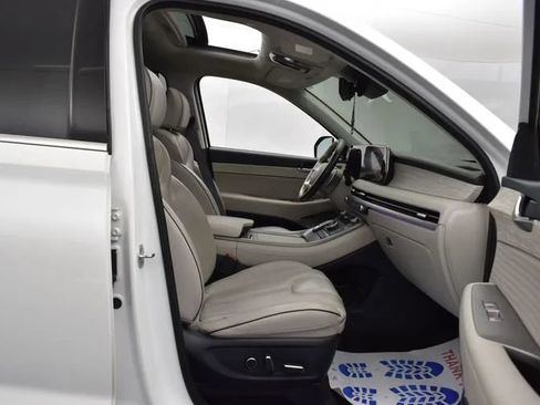 Used 2023 Hyundai Palisade Calligraphy FWD image 17