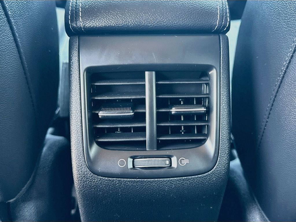 Used 2017 Kia Niro FWD image 26