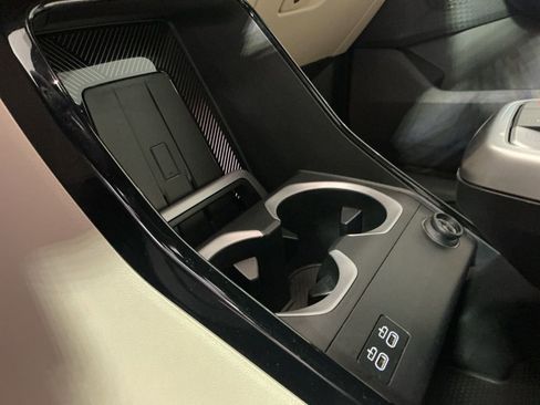 Certified 2025 BMW X1 xDrive28i w/ Technology Package image 12