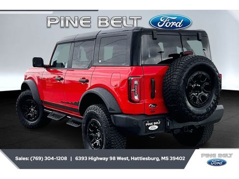 Used 2024 Ford Bronco Wildtrak AWD/4WD image 2