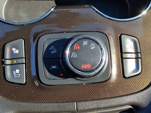 Used 2023 GMC Acadia AT4 w/ Technology Package image 27