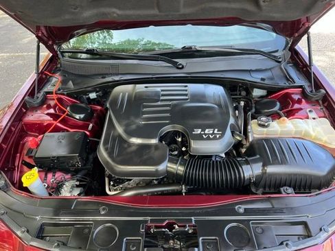 Used 2018 Chrysler 300 Touring w/ Chrome Appearance Package RWD image 43