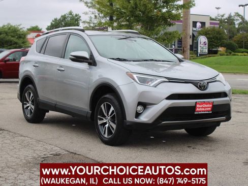 Used 2018 Toyota RAV4 XLE image 3