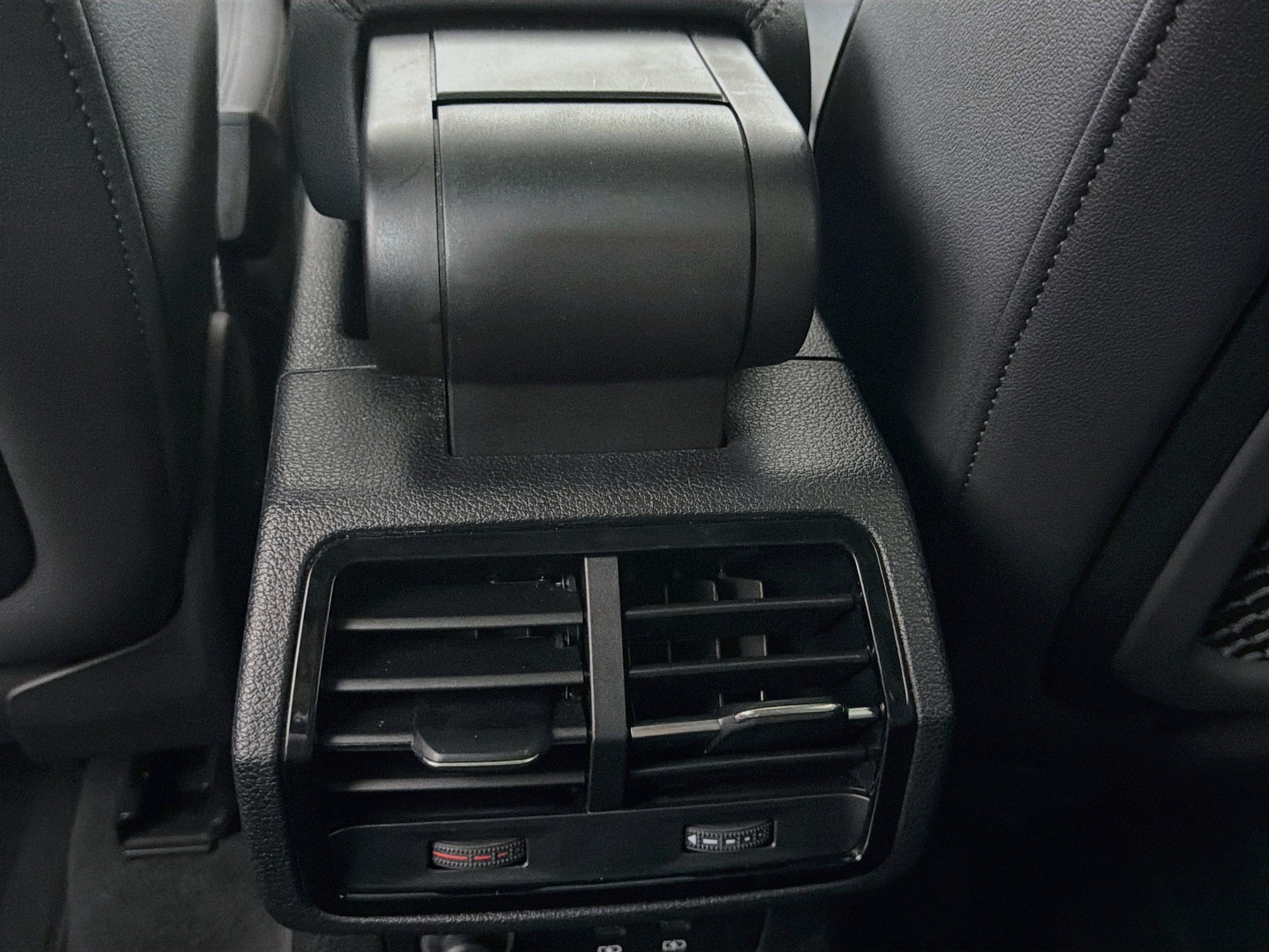 Used 2025 Audi Q3 2.0T Premium AWD/4WD image 25