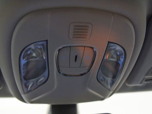 Used 2020 Jeep Compass Limited image 25