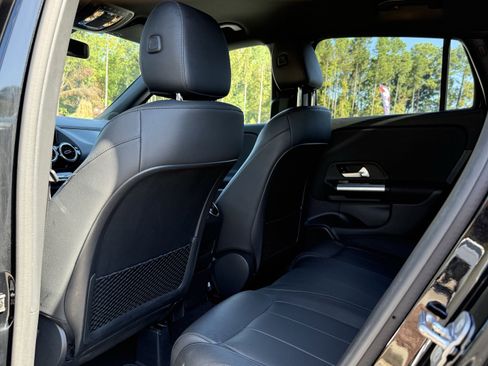 Used 2023 Mercedes-Benz GLA 250 image 8