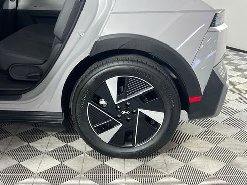 Used 2025 Hyundai Ioniq 5 SEL image 12