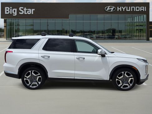 Used 2023 Hyundai Palisade Limited FWD image 5