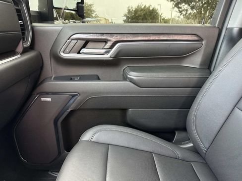 Used 2024 Chevrolet Silverado 2500 LTZ w/ LTZ Plus Package AWD/4WD image 35