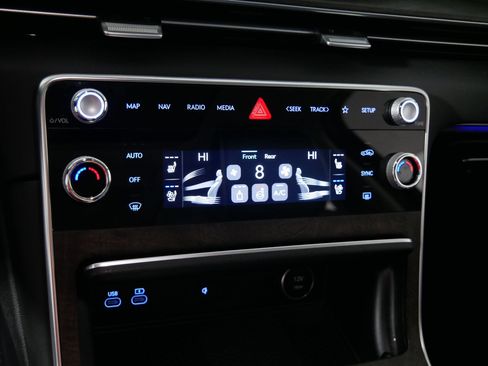 Used 2025 Genesis GV80 3.5T Prestige AWD/4WD image 23