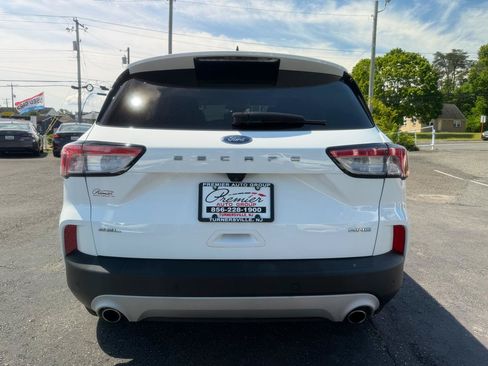 Used 2022 Ford Escape SEL AWD/4WD image 6