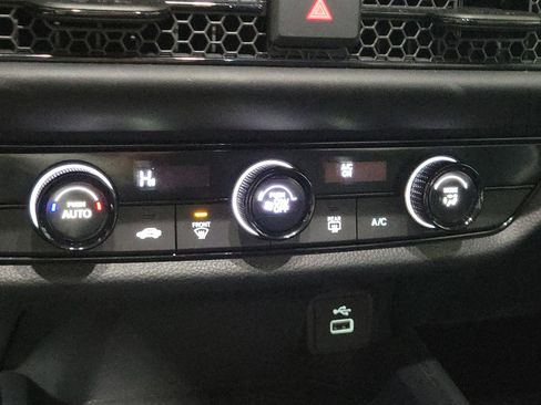 Certified 2023 Honda HR-V LX image 25