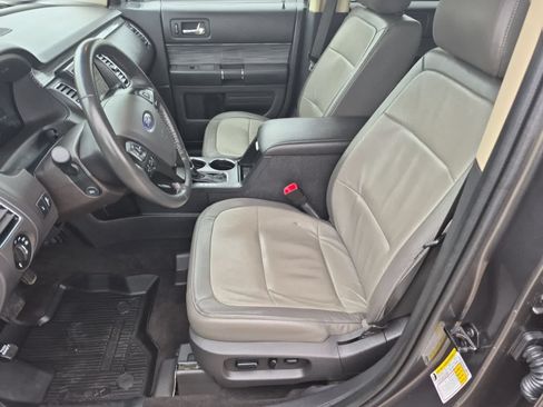 Used 2019 Ford Flex SEL w/ Equipment Group 202A AWD/4WD image 16