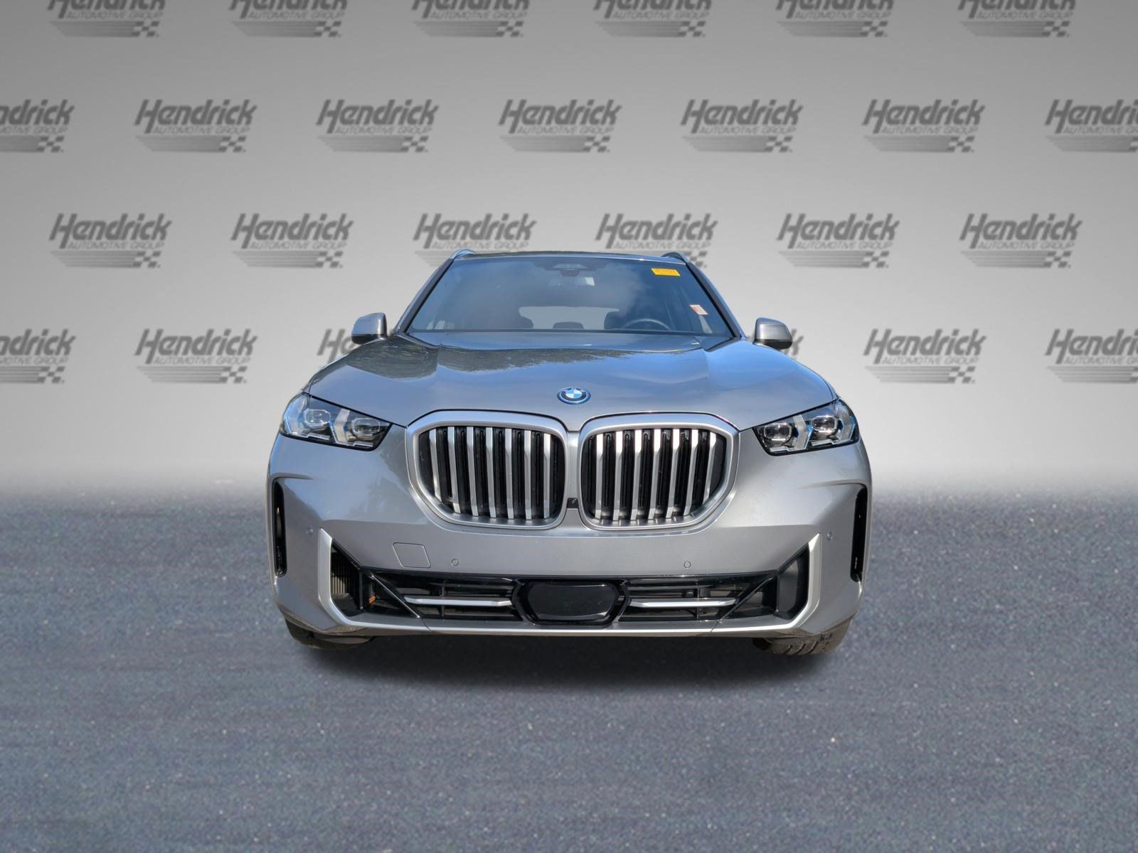 Used 2025 BMW X5 xDrive50e AWD/4WD image 5