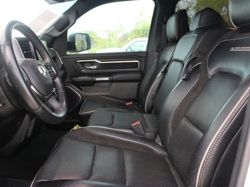 Used 2024 RAM 1500 Laramie AWD/4WD image 10