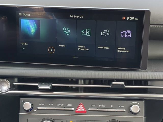 New 2025 Hyundai Tucson SE FWD image 17