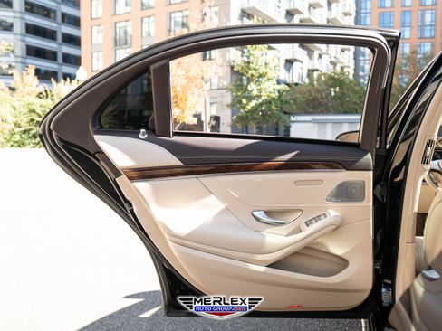 Used 2015 Mercedes-Benz S 550 Sedan image 47