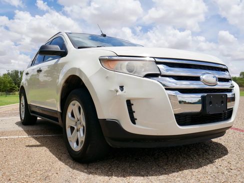 Used 2012 Ford Edge SE image 2