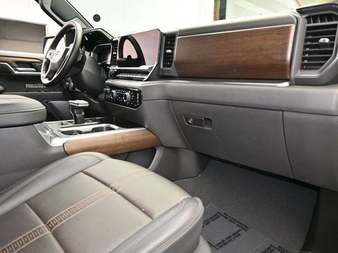 Used 2024 Chevrolet Silverado 1500 High Country w/ Technology Package image 68