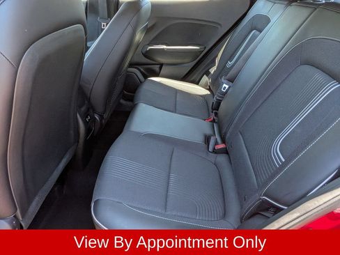 Used 2025 Hyundai Venue Limited FWD image 25