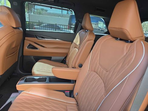 Certified 2026 INFINITI QX60 Autograph w/ Dark Cargo Package image 15