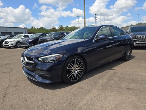 Used 2023 Mercedes-Benz C 300 4MATIC Sedan image 4
