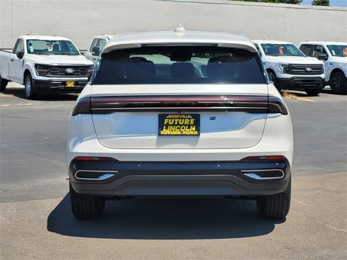 New 2026 Lincoln Nautilus Premier w/ Equipment Group 102A image 5