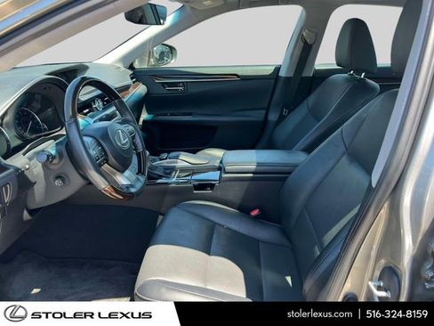 Used 2017 Lexus ES 350 w/ Navigation System Package FWD image 19