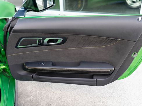 Used 2020 Mercedes-Benz AMG GT R image 39