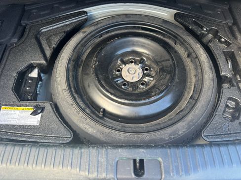 Used 2016 Lexus IS 200t image 22