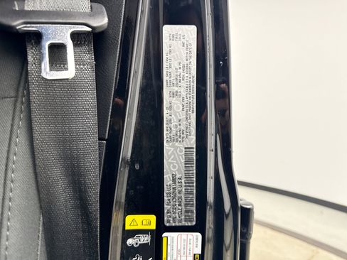 Used 2022 Jeep Wrangler Unlimited Sport image 19