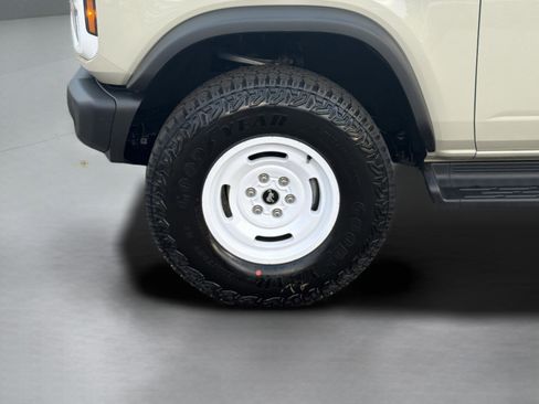 New 2026 Ford Bronco Heritage Edition AWD/4WD image 30