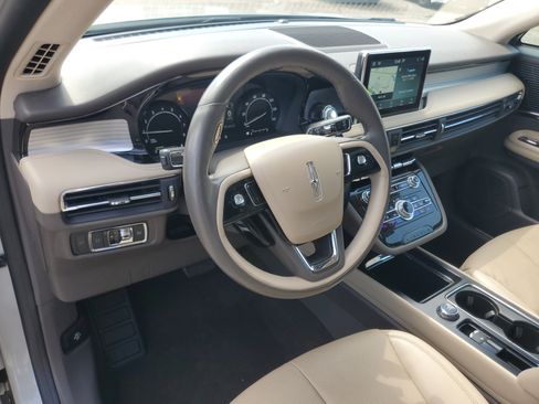 Certified 2022 Lincoln Corsair AWD w/ Premium Package image 13