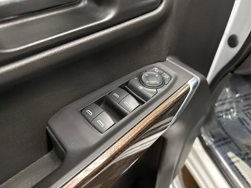 Used 2019 Chevrolet Silverado 1500 LT w/ All-Star Edition image 32