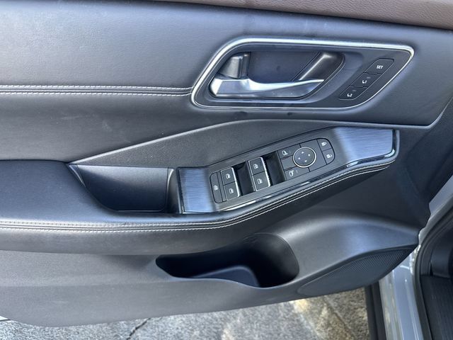 Used 2021 Nissan Rogue SL w/ Premium Package AWD/4WD image 29