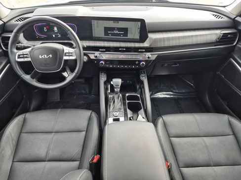 Used 2025 Kia Telluride EX image 16