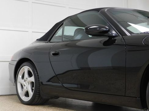 Used 2004 Porsche 911 Carrera RWD image 20