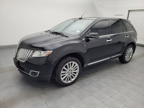Used 2014 Lincoln MKX AWD w/ Equipment Group 102A image 2