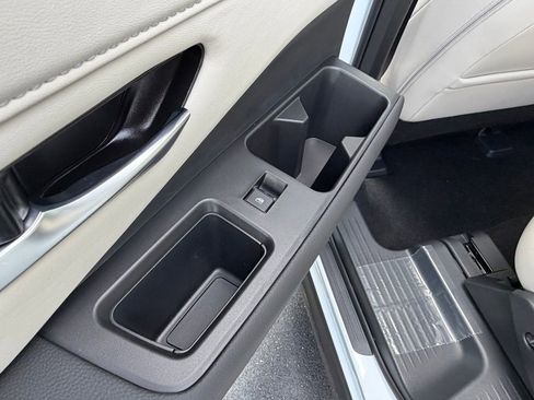 New 2026 Nissan Pathfinder SL FWD image 23