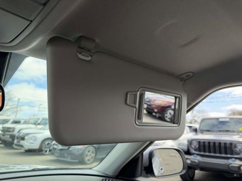 Used 2025 Kia Soul LX w/ LX Technology Package image 37