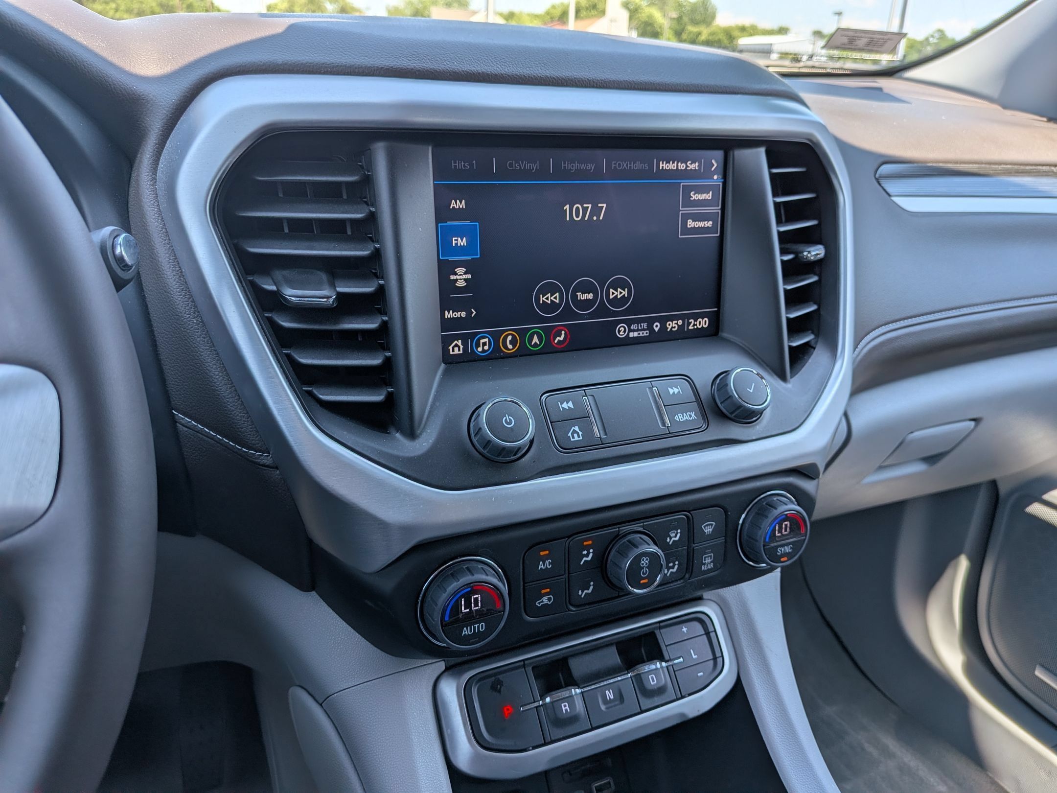 Certified 2023 GMC Acadia SLT w/ Preferred Package AWD/4WD image 12