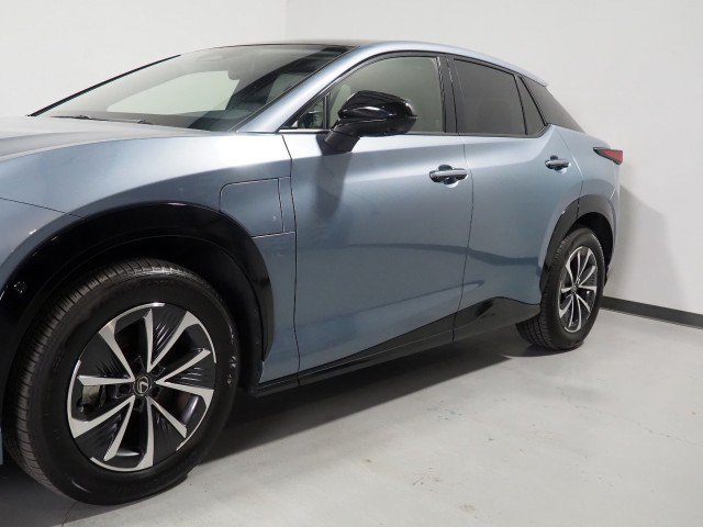 Used 2024 Lexus RZ 450e Premium w/ Technology Package AWD/4WD image 46