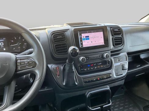 Used 2025 RAM ProMaster 2500 w/ Convenience Group FWD image 7