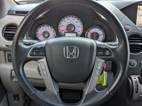 Used 2013 Honda Pilot Touring image 20