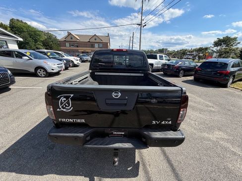 Used 2014 Nissan Frontier SV w/ SV Value Truck Package AWD/4WD image 24