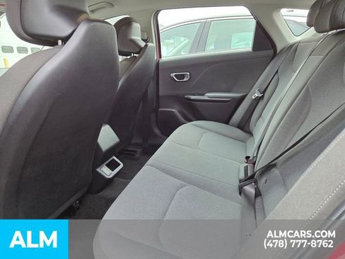 Used 2025 Kia K4 LXS image 14