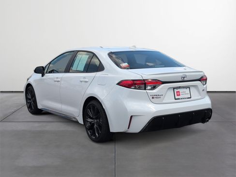Certified 2026 Toyota Corolla SE FWD image 4