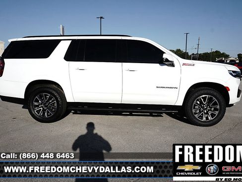 Certified 2023 Chevrolet Suburban Z71 w/ Luxury Package image 44
