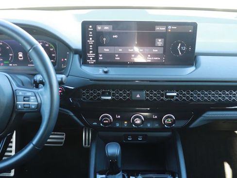 Used 2024 Honda Accord Sport image 14